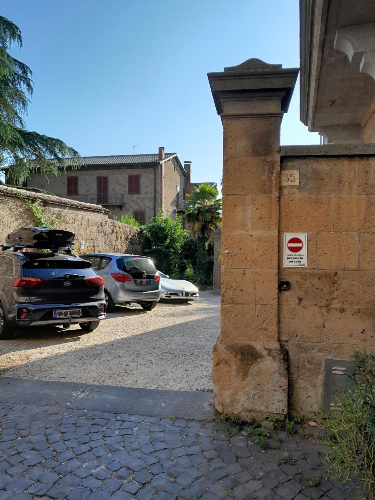 Porta Vivaria Orvieto- Private Parking Luaran gambar